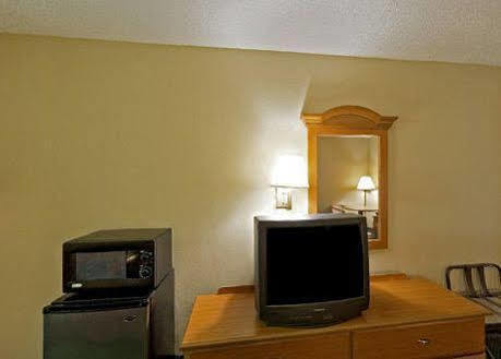 America'S Best Value Inn Grenada Exterior photo